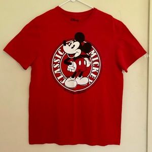 NWOT Disney Mickey Classic T Shirt - Large Red